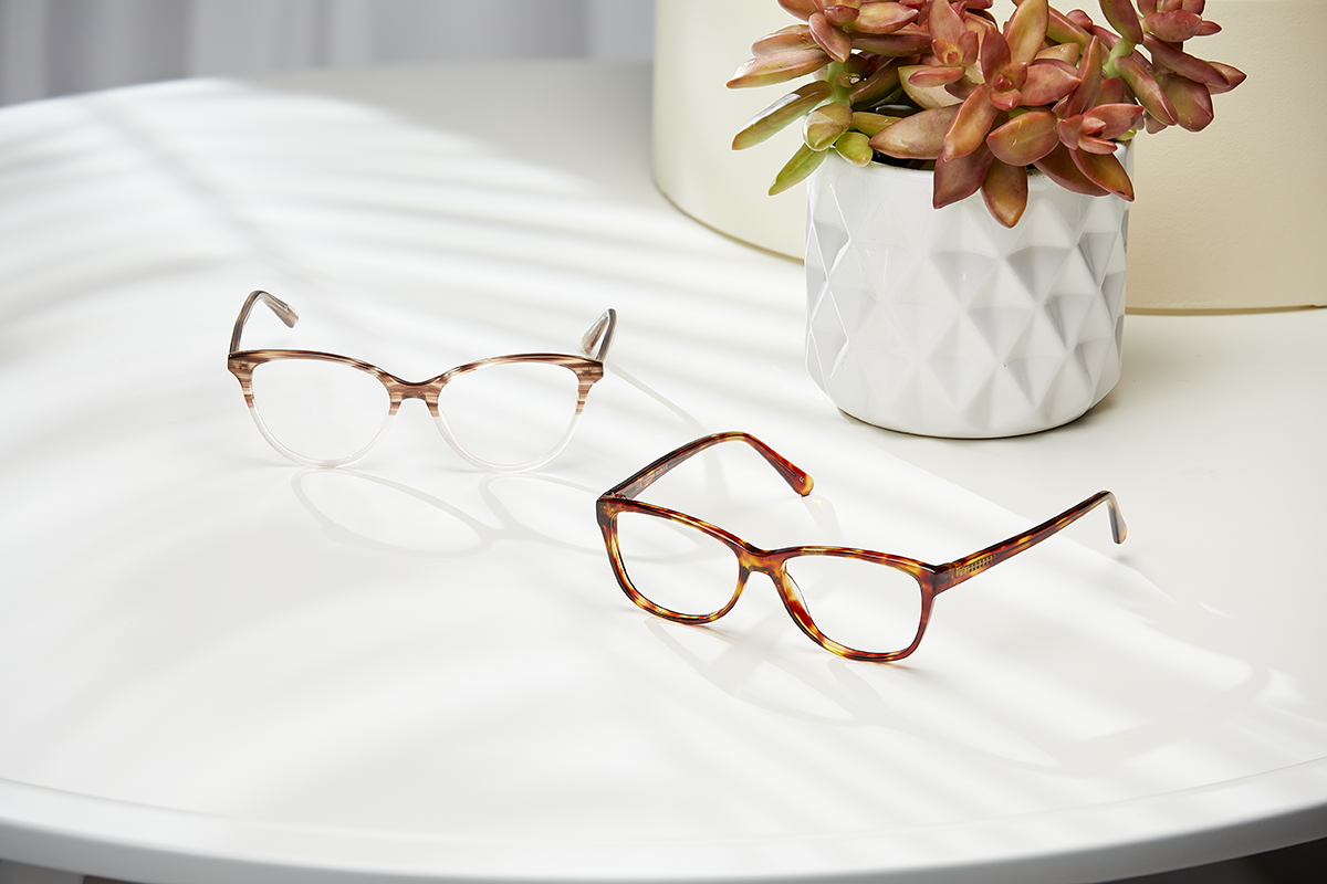 America's Best women's frames come in several colors and styles.